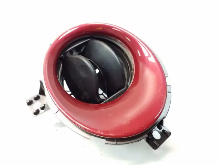 Nissan Juke I F15 (2010 - 2018) 687601KE0A Боковой воздушный дефлектор — фото 3