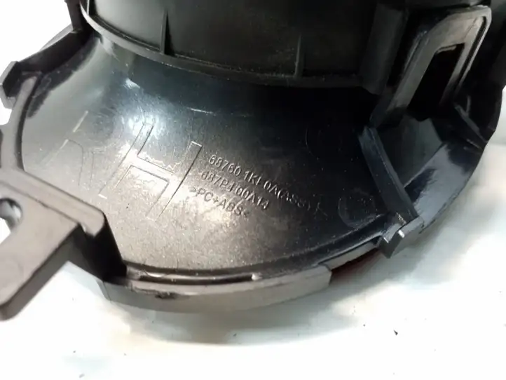 Nissan Juke I F15 (2010 - 2018) 687601KE0A Боковой воздушный дефлектор — фото 4
