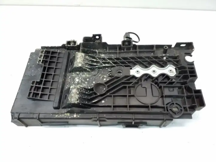 Ford Fusion II (2013 - ) DG9310723 Площадка аккумулятора — фото 2
