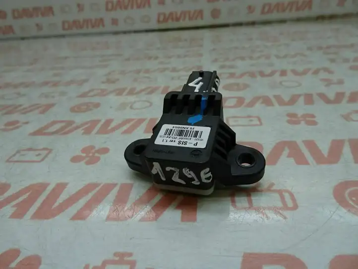 Kia Soul (2016 - 2019) 95920-A3000 Датчик удара SRS — фото 1