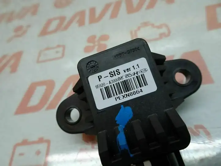 Kia Soul (2016 - 2019) 95920-A3000 Датчик удара SRS — фото 4
