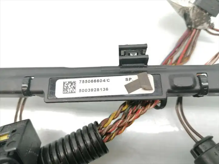 BMW X5 F15 (2013 - 2017) 8518785 Проводка топливных форсунок — фото 3