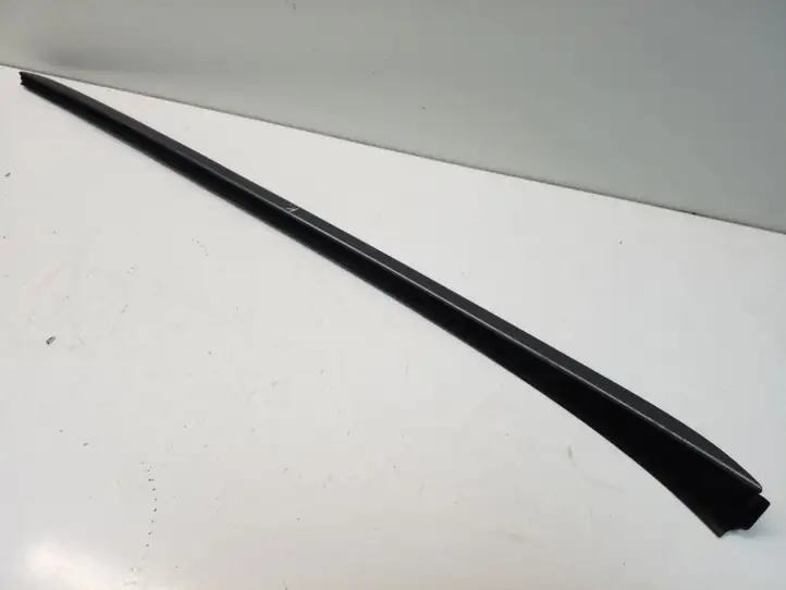 Hyundai i40 (2011 - ) 861313Z000 Накладка стоек лобового стекла — фото 1