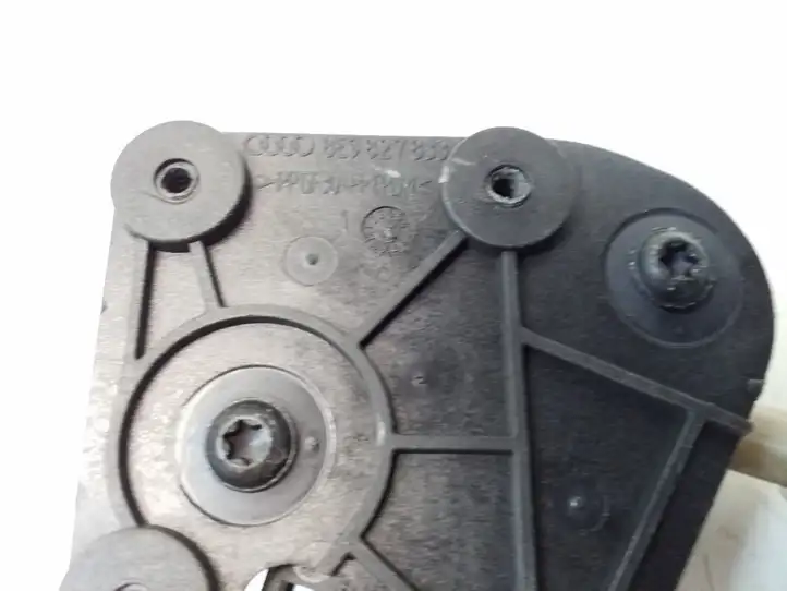 Audi A3/S3 8P (2008 - 2013) 8E9827833 Актуатор замка задней двери — фото 4