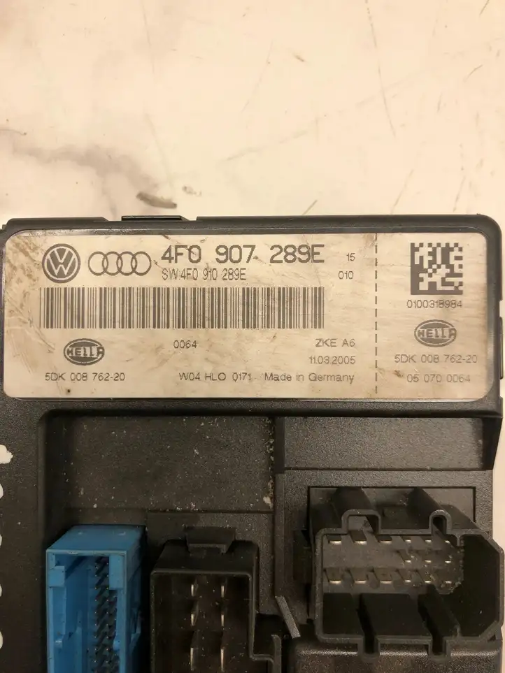 Audi A6 S6 C6 4F (2004 - 2008) 4F0907289E Модуль комфорта — фото 3
