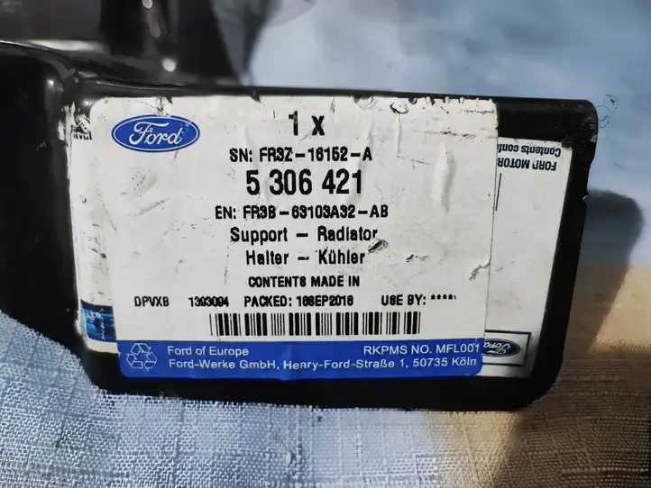 Ford Mustang VI (2015 - ) FR3Z16152A Кронштейн панели радиатора — фото 6
