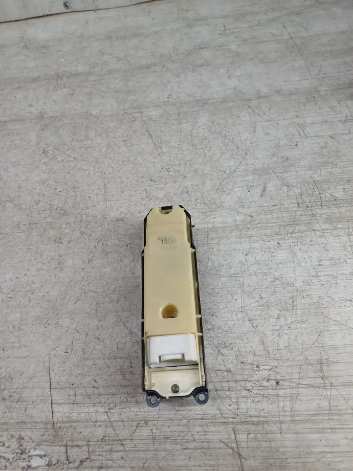 Toyota Corolla Verso E121 (2001 - 2004) 8404013080 Блок кнопок стеклоподъемников — фото 5
