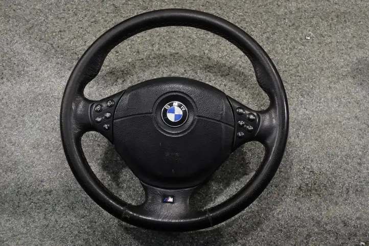 BMW 5 E39 (1996 - 2003) Руль — фото 1