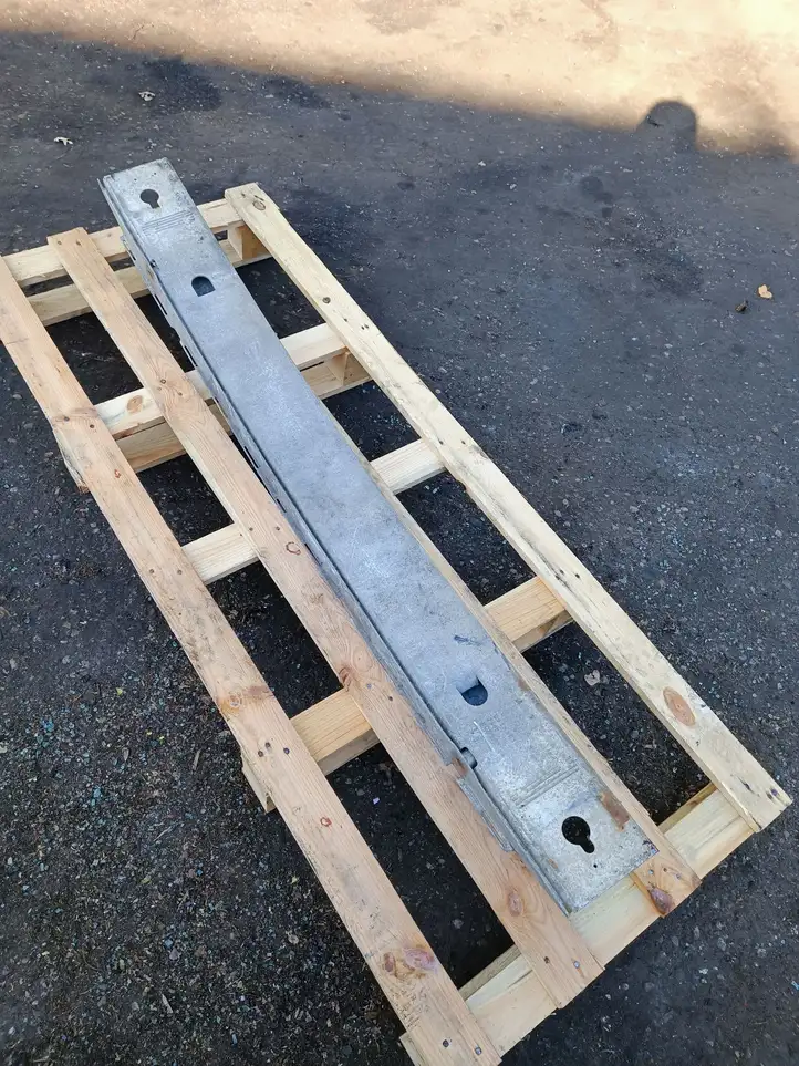 Volvo V70 (2000 - 2004)  09151514 Балка переднего бампера