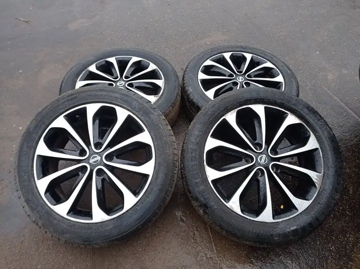 Nissan Qashqai (2010 - 2013) 40300jd18c Легкосплавный колесный диск R18 — фото 1