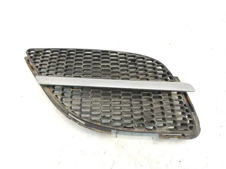Nissan Almera N16 (2000 - 2010) Нижняя решетка переднего бампера — фото 1