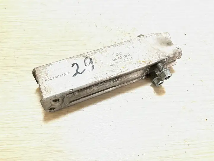 Audi A6 S6 C6 4F (2004 - 2008) 4F0807133 Кронштейн переднего бампера — фото 1