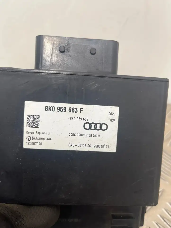 Audi A4 S4 B8 8K (2007 - 2011) 8K0959663F Преобразователь напряжения — фото 4