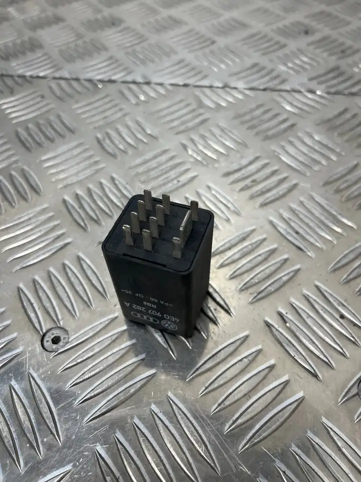 Audi A6 S6 C6 4F (2004 - 2008) 4E0907282A Реле накала свечей — фото 2