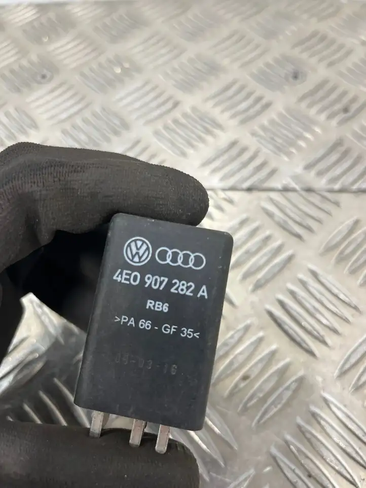 Audi A6 S6 C6 4F (2004 - 2008) 4E0907282A Реле накала свечей — фото 4