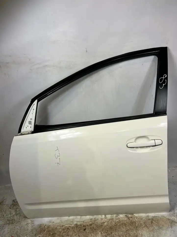 Toyota Prius (XW20) (2003 - 2009) Дверь — фото 1