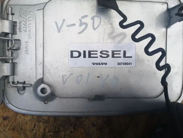 Volvo V50 (2004 - 2008) 30748041 Крышка топливного бака — фото 2