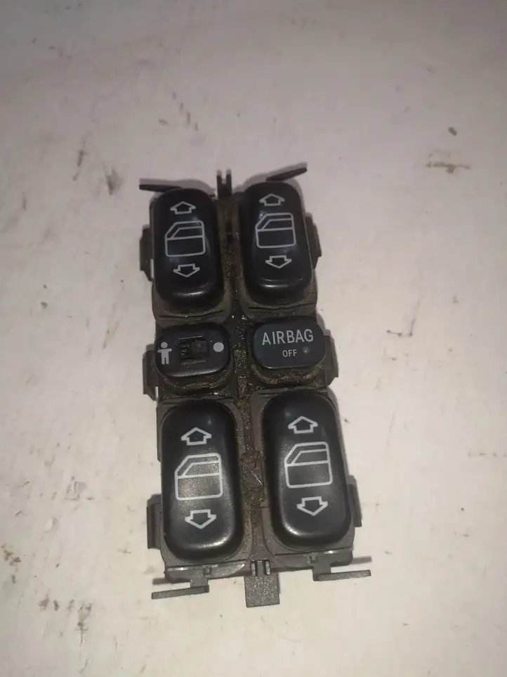 Mercedes-Benz A W168 (1997 - 2004) 1688202810 Блок кнопок стеклоподъемников — фото 1