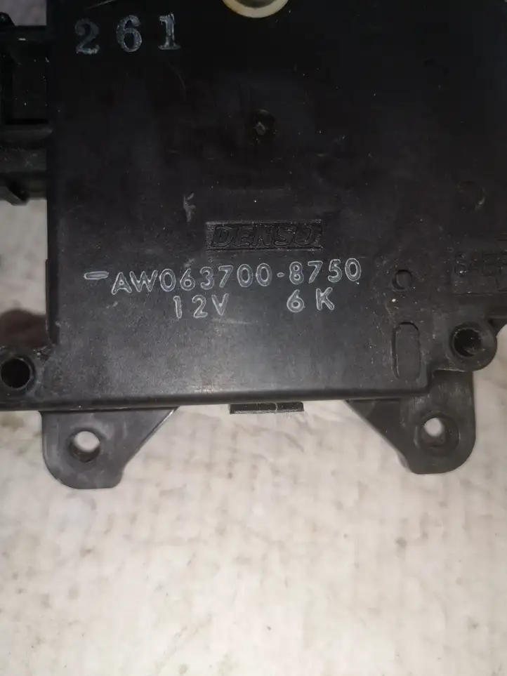Honda Civic (2006 - 2011) AW0637008750 Двигатель задвижки потока воздуха — фото 2
