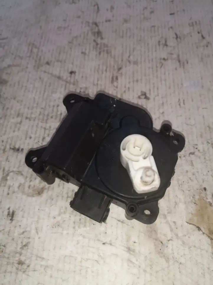 Honda Civic (2006 - 2011) AW0637008750 Двигатель задвижки потока воздуха — фото 4