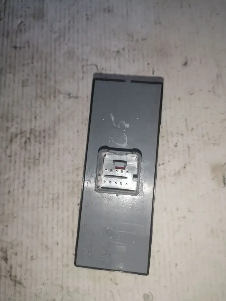 Volkswagen Golf Plus (2004 - 2008) 1K4959857B Кнопка стеклоподъемников — фото 3