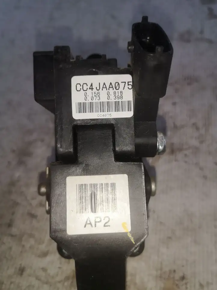 Hyundai H-1, Starex, Satellite (2007 - 2013) CC4JAA075 Педаль акселератора — фото 3
