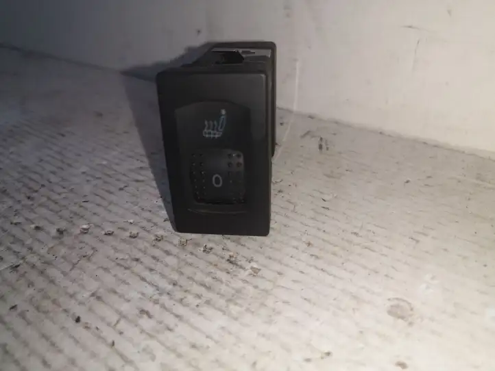 Volkswagen PASSAT B5.5 (2001 - 2005) 3B0963563G Включатель обогрева — фото 1