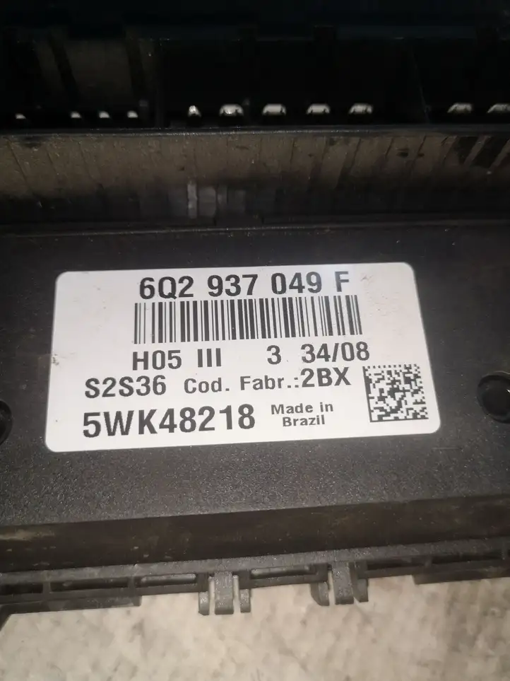 Volkswagen Fox (2009 - 2011) 6Q2937049F Модуль комфорта — фото 1