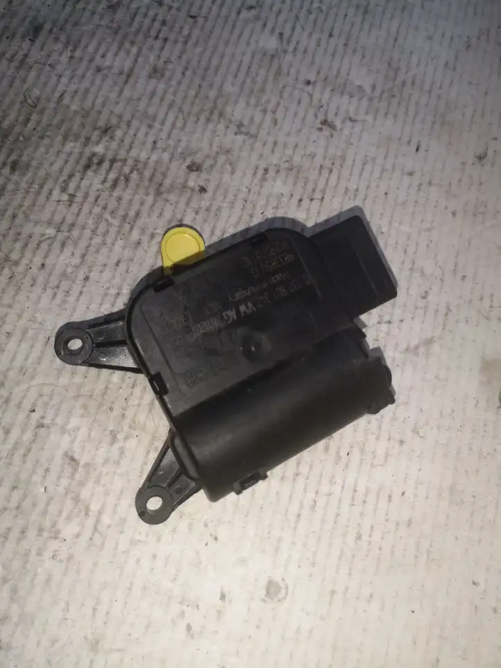 Volkswagen Tiguan (2007 - 2011) 0132801342 Двигатель задвижки потока воздуха — фото 3