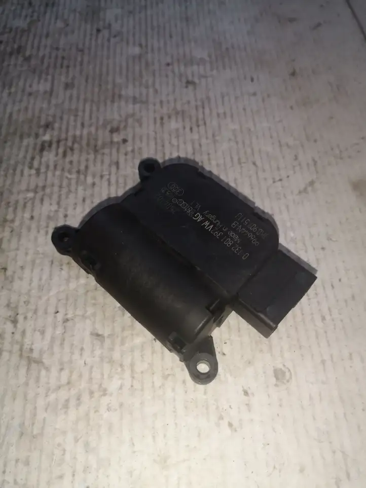 Volkswagen Tiguan (2007 - 2011) 0132801392 Двигатель задвижки потока воздуха — фото 2