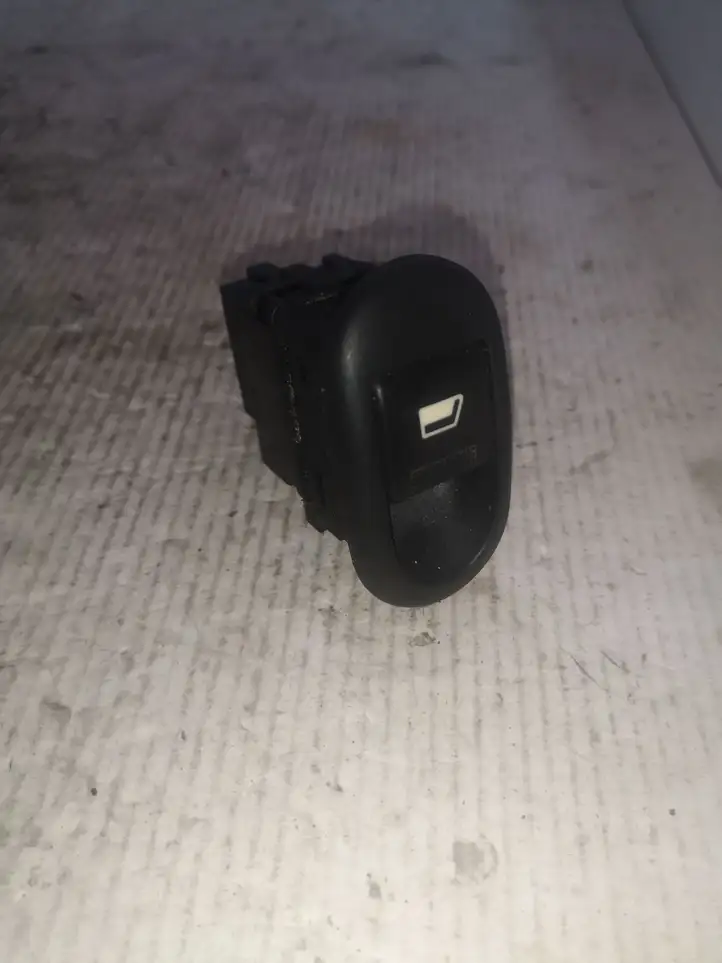 Citroen C3 (2009 - 2013) 96605364XT Кнопка стеклоподъемников — фото 4