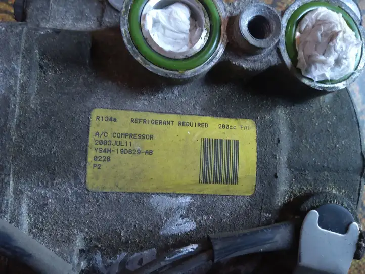 Mazda 2 (2003 - 2007) YS4H19D629AB Компрессор (насос) кондиционера воздуха — фото 2