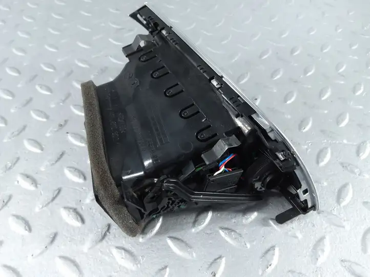 Audi A6 C7 (2011 - 2014) 4G1820902 Боковой воздушный дефлектор — фото 4