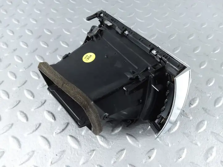 Audi A6 C7 (2011 - 2014) 4G1820902 Боковой воздушный дефлектор — фото 5