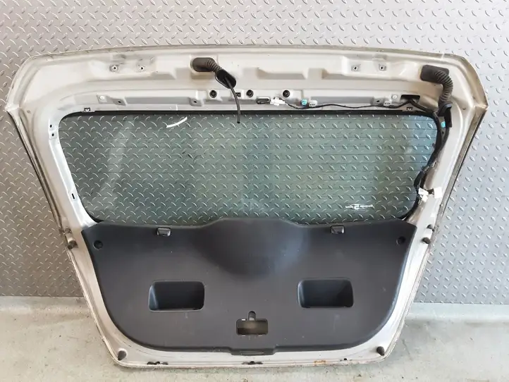 Hyundai i30 (2007 - 2012) Крышка багажника — фото 4