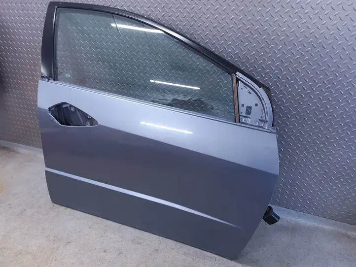 Honda Civic (2006 - 2011) Дверь — фото 3