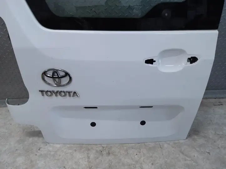 Toyota ProAce City (2016 - ) QA1024757 Багажная дверь — фото 2
