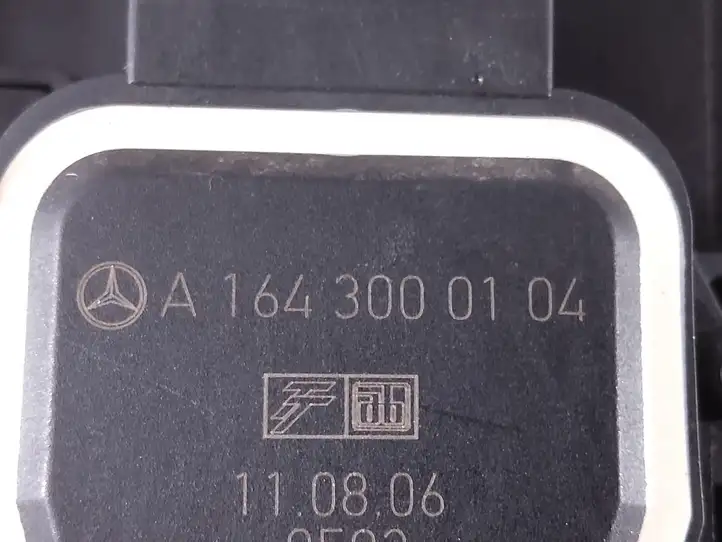 Mercedes-Benz R W251 (2005 - 2013) A1643000004 Педаль акселератора — фото 2