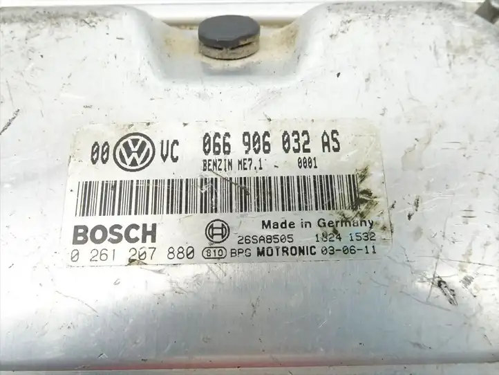 Volkswagen PASSAT B5.5 (2001 - 2005) 066906032AS Блок управления двигателем (ЭБУ) — фото 4