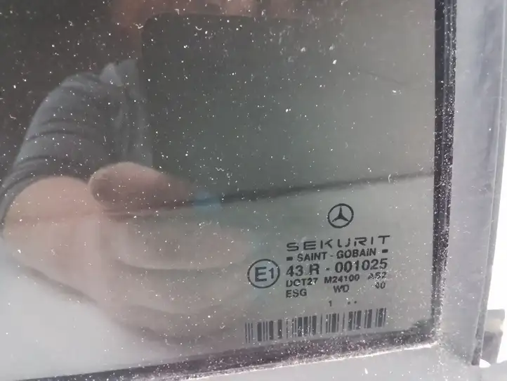 Mercedes-Benz E W211 (2002 - 2009) 43R001025 Форточка двери — фото 2