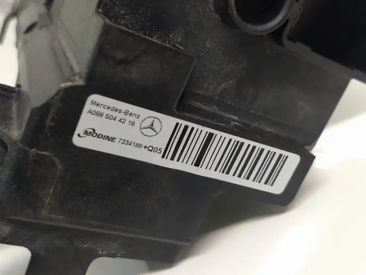 Mercedes-Benz EQC (2018 - ) A0995044218 Облицовка радиатора — фото 7
