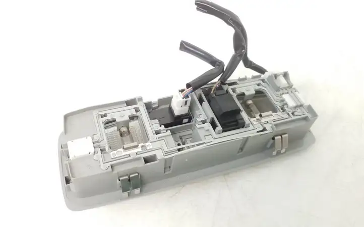 Mitsubishi ASX (2010 - 2016) 8401A009ZZ Передняя подсветка — фото 3