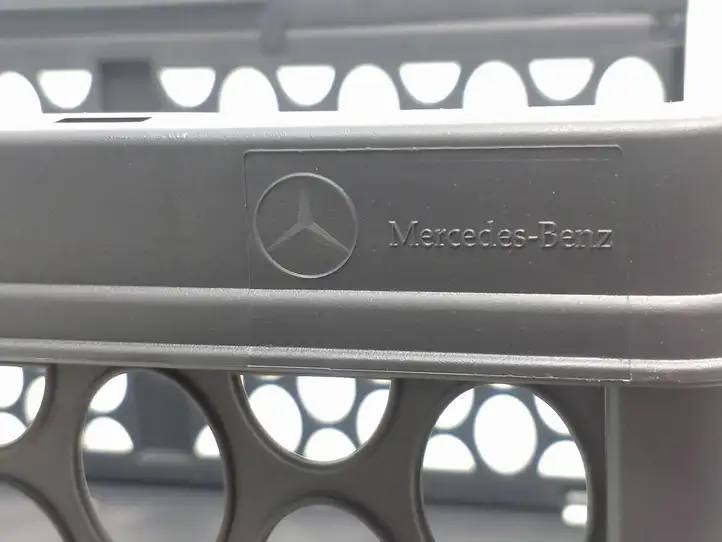 Mercedes-Benz EQC (2018 - ) A2038400020 Ящик для хранения в багажнике — фото 4