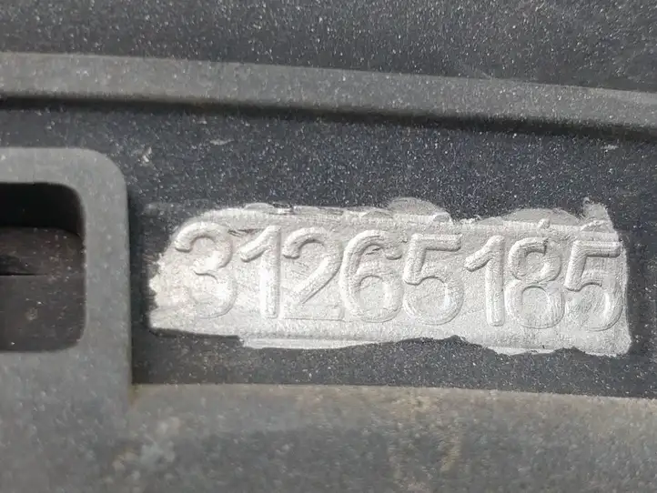 Volvo C30 (2007 - 2010) 30779141 Молдинг заднего крыла — фото 3