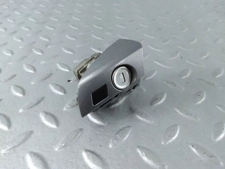 Mercedes-Benz S W221 (2005 - 2013) A2217600177 Замок двери передней — фото 1