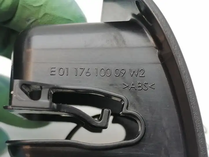 Mercedes-Benz CLA C117,X117,W117 (2013 - 2019) A1769230100 Заглушка ISOFIX — фото 8