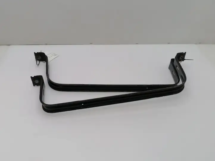 Mercedes-Benz CLA C117,X117,W117 (2013 - 2019) A2464700240 Кронштейн топливного бака — фото 1