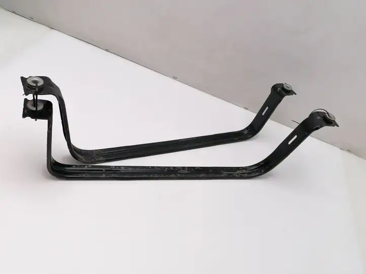 Mercedes-Benz CLA C117,X117,W117 (2013 - 2019) A2464700240 Кронштейн топливного бака — фото 9