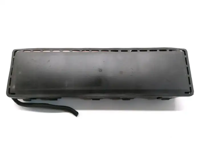 Tesla Model S (2012 - 2016) 1005259-00-F Коленная подушка безопасности — фото 1