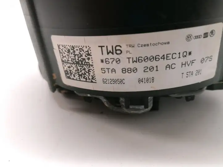 Volkswagen Tiguan (2016 - 2020) 5TA880201AC Подушка безопасности руля — фото 4